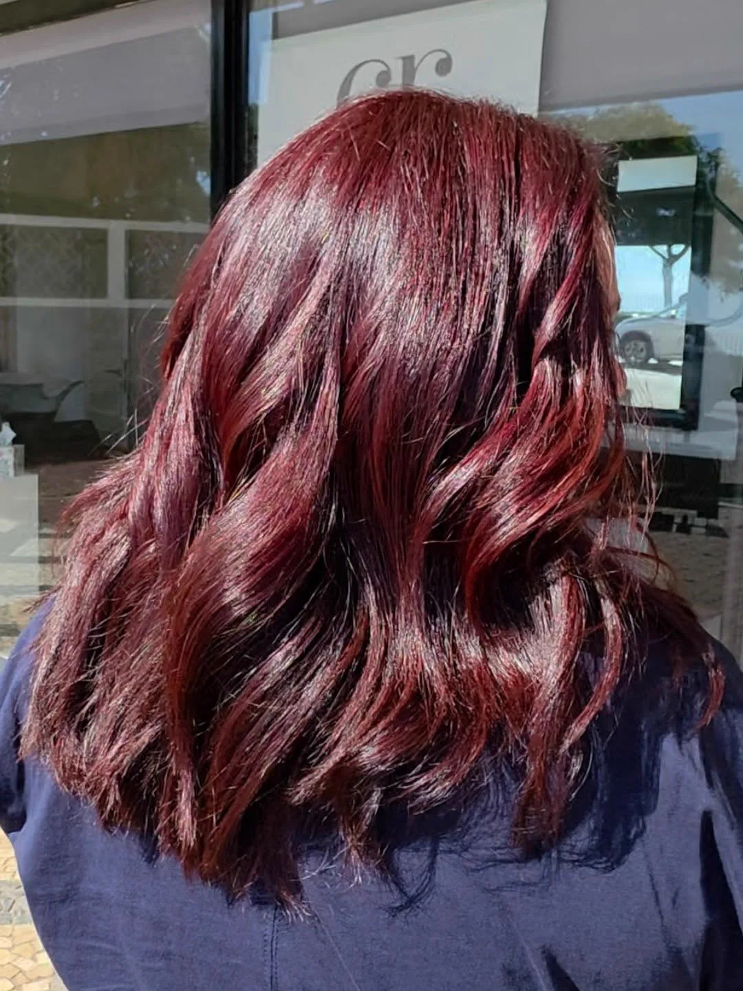 Coloração vermelha vibrante